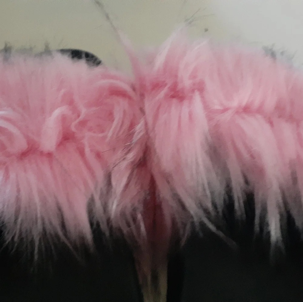 SOLD OUT Furry Sandals - Picture 7 of 10